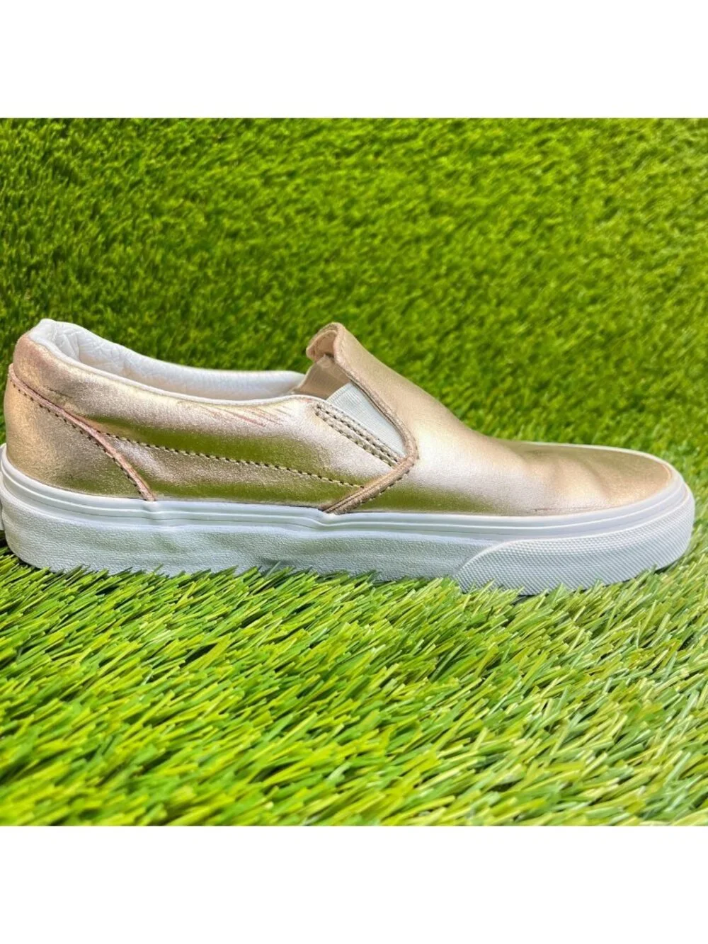 Vans Classic Slip-On Womens Size 5.5 Rose Gold Athletic Skate Shoes Sneakers